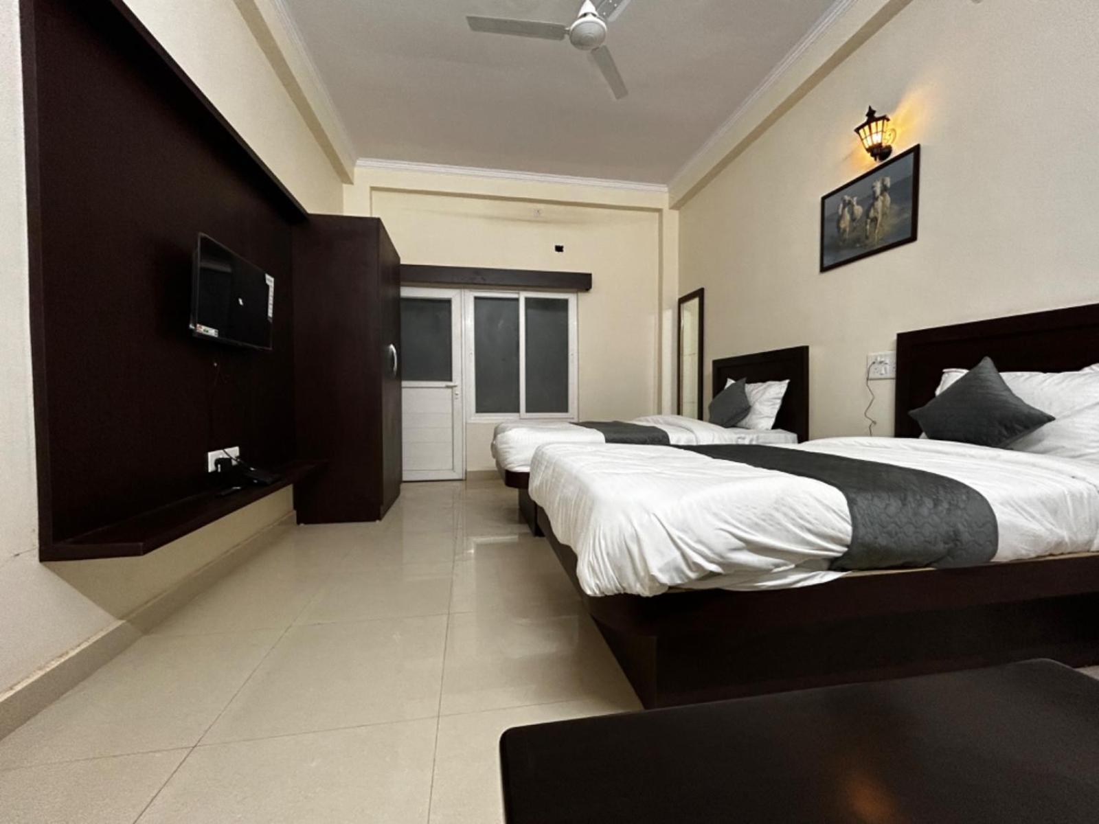 Nath Palace Varanasi Eksteriør billede